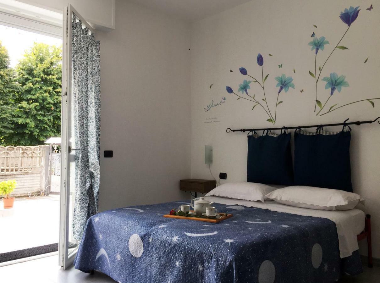 سارونّو B&B Honey Rooms المظهر الخارجي الصورة